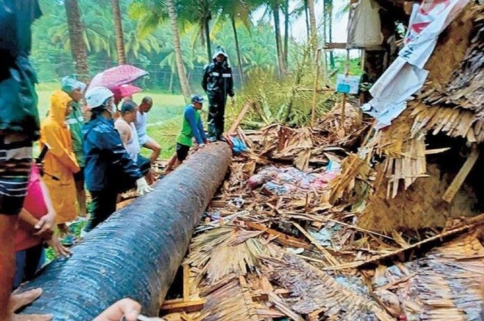 Bão Fengshen gây thiệt hại nặng nề tại Philippines, ít nhất 10 người thiệt mạng Bão Fengshen gây thiệt hại nặng nề tại Philippines, ít nhất 10 người thiệt mạng