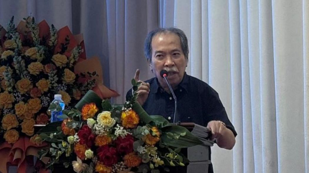 Văn học Việt Nam sau năm 1975: Thành tựu, vấn đề và triển vọng