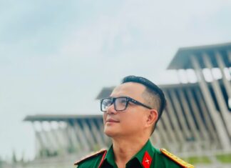 Chùm thơ "Chân dung 35" của Phùng Văn Khai