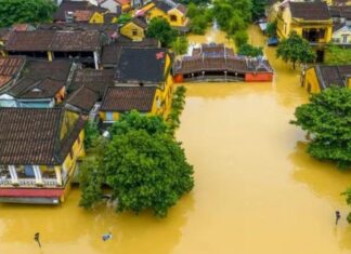 Số người chết và mất tích do mưa lũ tại miền Trung tăng lên 24 người Số người chết và mất tích do mưa lũ tại miền Trung tăng lên 24 người