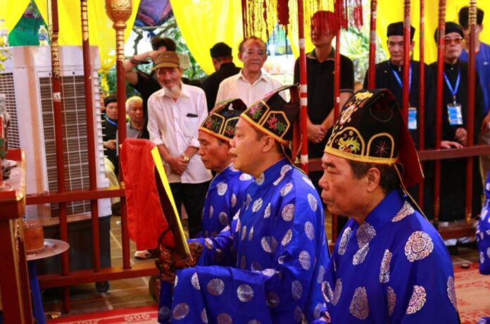 Lễ hội làng La Phù trở thành Di sản Văn hóa phi vật thể quốc gia