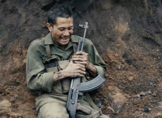 Được gửi đi sơ tuyển Oscar, ‘Mưa đỏ’ mang ra thế giới thông điệp gì? Được gửi đi sơ tuyển Oscar, 'Mưa đỏ' mang ra thế giới thông điệp gì?