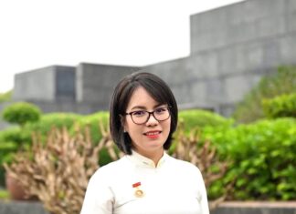 Thơ tặng Dương Thu Hòa của Phùng Văn Khai