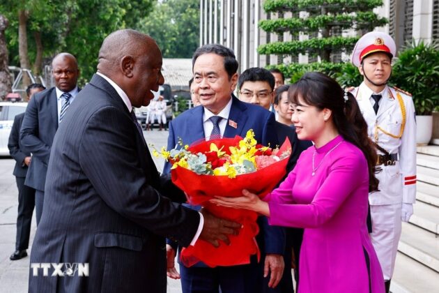 Chủ tịch Quốc hội Trần Thanh Mẫn đ&oacute;n Tổng thống Cộng h&ograve;a Nam Phi Matamela Cyril Ramaphosa thăm cấp nh&agrave; nước đến Việt Nam.