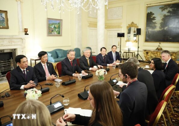 Tổng B&iacute; thư T&ocirc; L&acirc;m v&agrave; Thủ tướng Li&ecirc;n hiệp Vương quốc Anh v&agrave; Bắc Ireland Keir Starmer hội đ&agrave;m.
