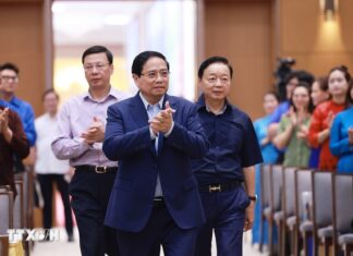 Thủ tướng Phạm Minh Chính phát động thi đua chào mừng Đại hội XIV của Đảng