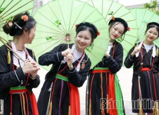 Bảo tồn làn điệu Soọng cô của người Sán Dìu Bảo tồn làn điệu Soọng cô của người Sán Dìu