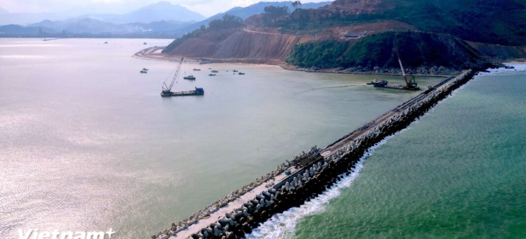 Đà Nẵng kiến tạo 'siêu cảng' Liên Chiểu và tham vọng xây dựng trung tâm logistics quốc tế Đà Nẵng kiến tạo 'siêu cảng' Liên Chiểu và tham vọng xây dựng trung tâm logistics quốc tế