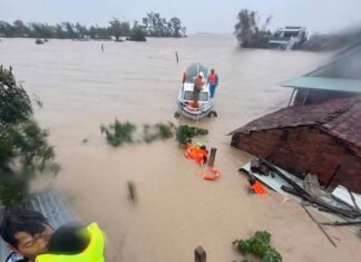 Đắk Lắk: 25 người chết và mất tích, hàng ngàn nhà chìm trong nước