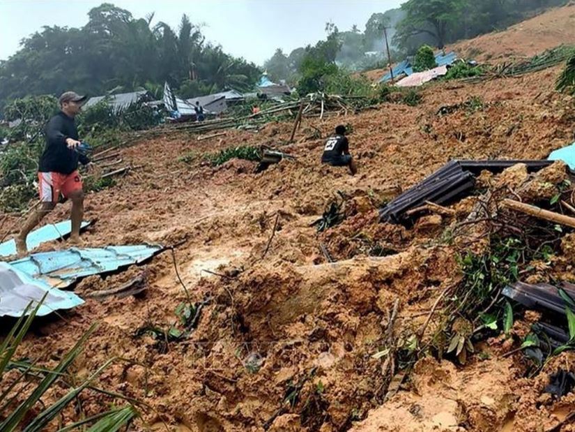 Lở đất nghiêm trọng tại Indonesia làm 2 người tử vong và 21 người mất tích