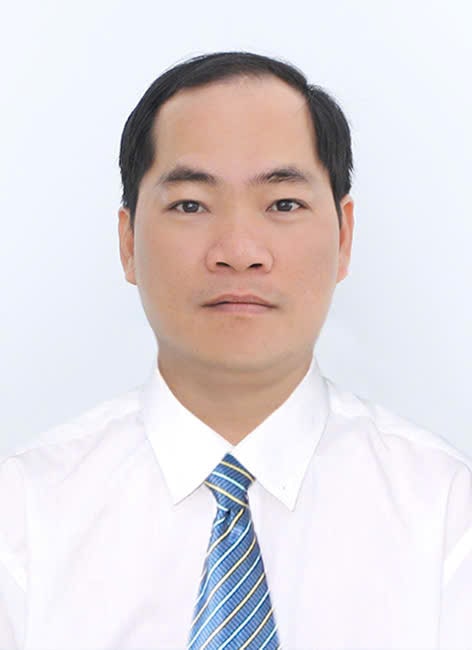 “Hư Thực” của Phùng Văn Khai: Tiếng nói Hậu Hiện Đại và Dấu Ấn Văn Chương Đương Đại Việt Nam - Tác giả: Nhà thơ Lê Hưng Tiến “Hư Thực” của Phùng Văn Khai: Tiếng nói Hậu Hiện Đại và Dấu Ấn Văn Chương Đương Đại Việt Nam - Tác giả: Nhà thơ Lê Hưng Tiến