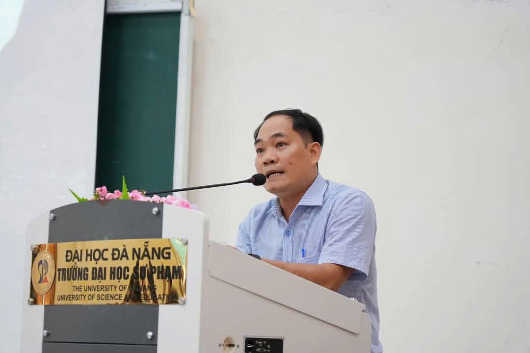 Nhà thơ Lê Hưng Tiến