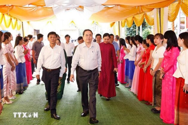 Chủ tịch Quốc hội Trần Thanh Mẫn dự ng&agrave;y hội.