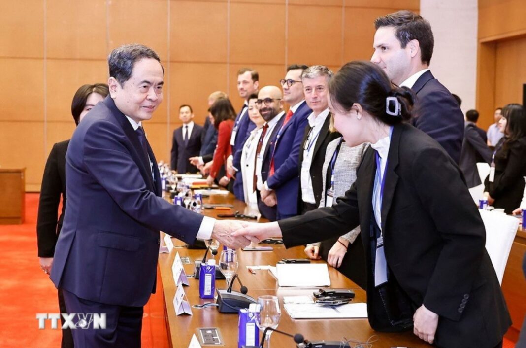 Chủ tịch Quốc hội làm việc với Đoàn doanh nghiệp Hội đồng Kinh doanh Châu Âu-ASEAN Chủ tịch Quốc hội làm việc với Đoàn doanh nghiệp Hội đồng Kinh doanh Châu Âu-ASEAN