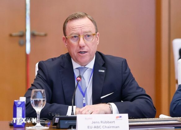 &Ocirc;ng Jens Rubbert, Chủ tịch Hội đồng Kinh doanh Ch&acirc;u &Acirc;u-ASEAN (EU-ABC) ph&aacute;t biểu.