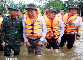 Tổng Bí thư Tô Lâm thăm người dân bị ảnh hưởng do mưa, lũ tại thành phố Huế