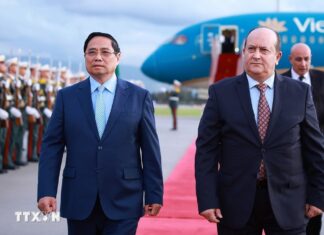 Lễ đón Thủ tướng Phạm Minh Chính thăm chính thức Algeria