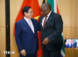 Thủ tướng hội kiến Tổng thống Cộng hòa Nam Phi Matamela Cyril Ramaphosa