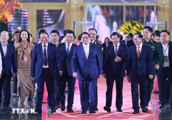 Thủ tướng Phạm Minh Ch&iacute;nh tới dự Lễ bế mạc Hội chợ M&ugrave;a Thu lần thứ nhất - năm 2025.