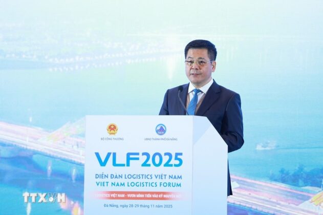 Bộ trưởng Bộ C&ocirc;ng Thương Nguyễn Hồng Di&ecirc;n khai mạc Diễn đ&agrave;n Logistics Việt Nam năm 2025.