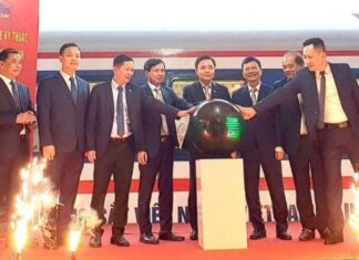 Đường sắt Việt Nam khánh thành công trình hiện đại hóa 162 toa xe khách