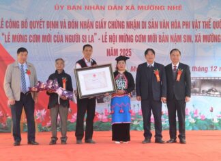 Đón nhận Di sản văn hóa phi vật thể quốc gia ‘Lễ mừng cơm mới của người Si La’ Đón nhận Di sản văn hóa phi vật thể quốc gia 'Lễ mừng cơm mới của người Si La'