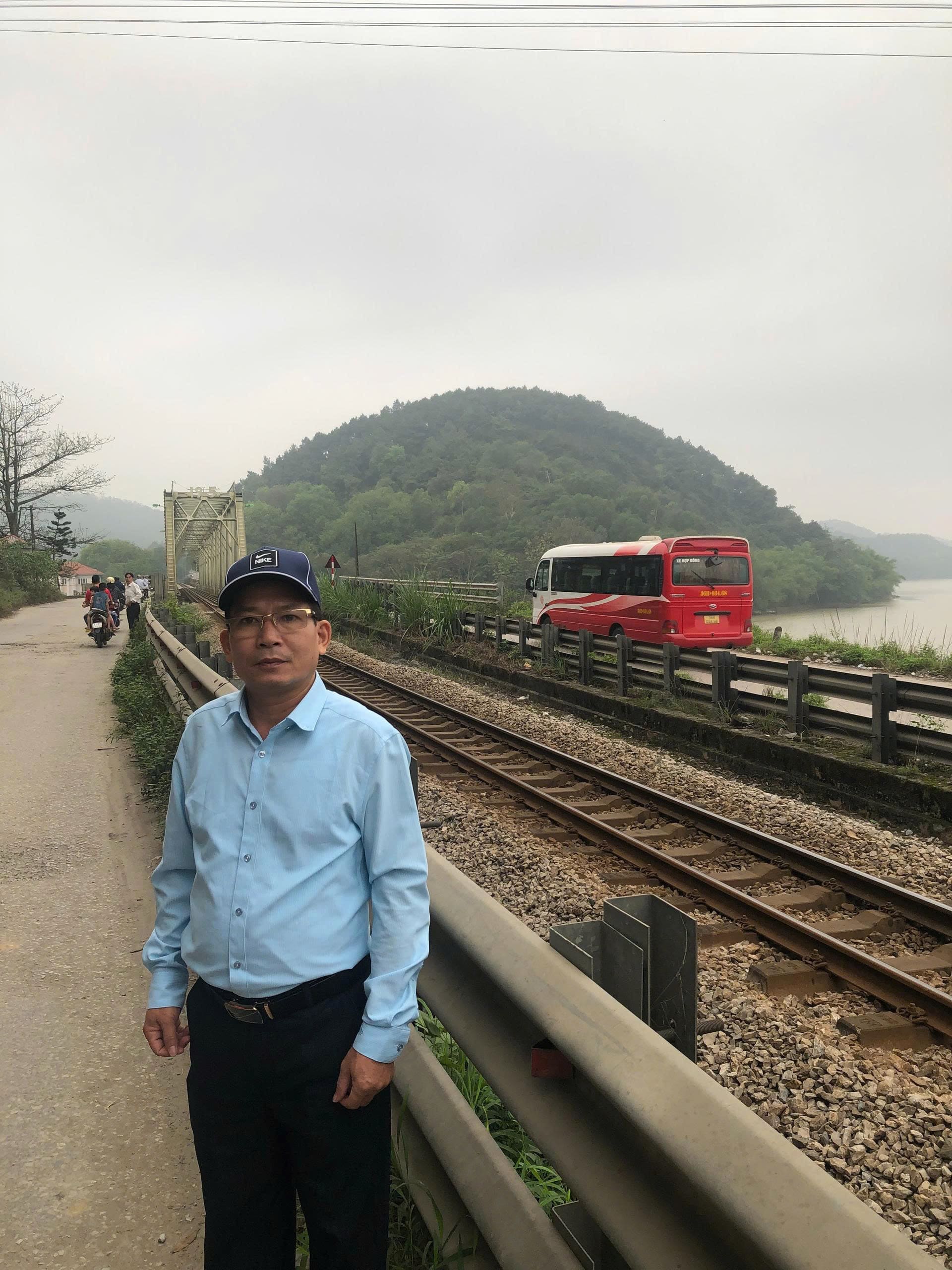 Nhà thơ Nguyễn Minh Đức -h4