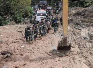 Số người thiệt mạng do lũ lụt, lở đất ở Indonesia tăng lên 442 Số người thiệt mạng do lũ lụt, lở đất ở Indonesia tăng lên 442