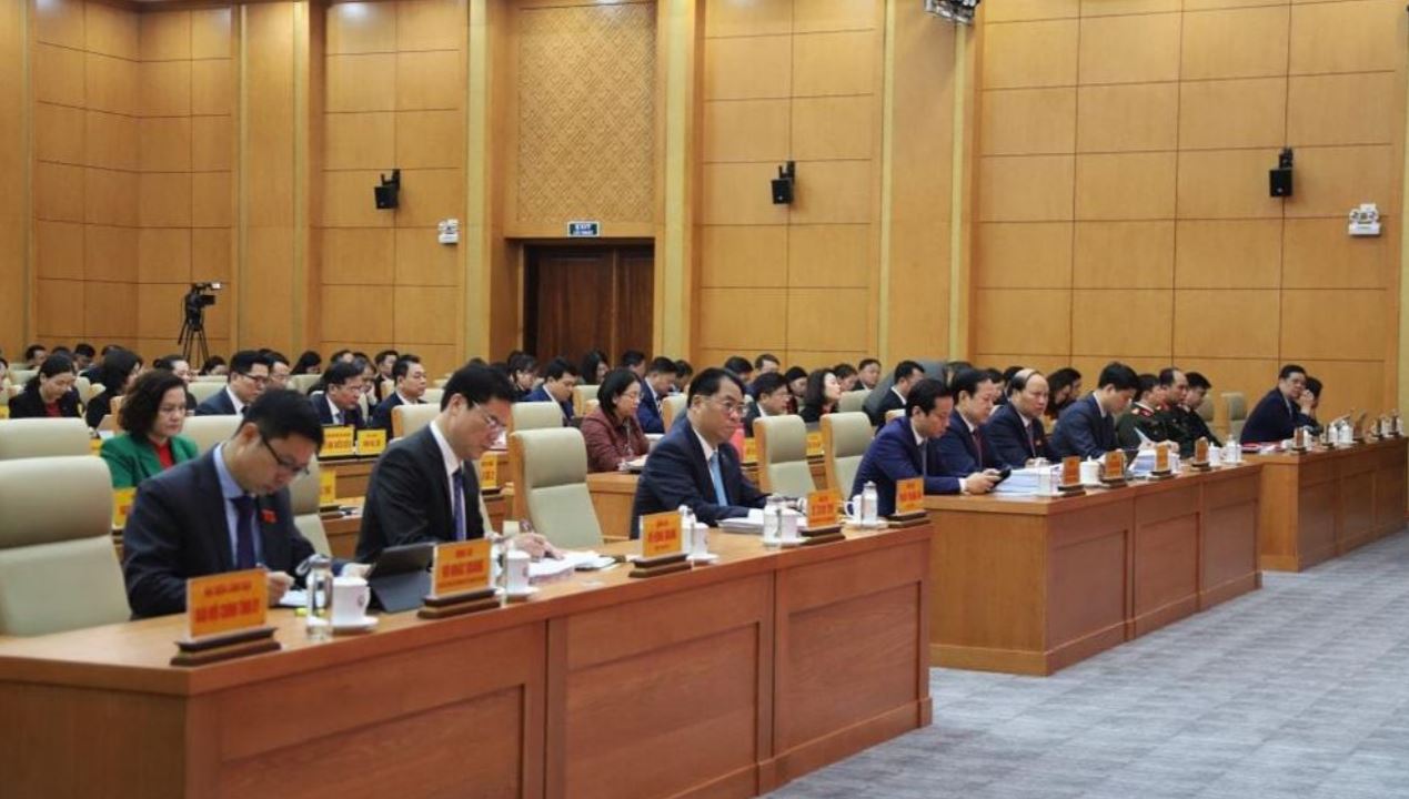Các đại biểu dự kỳ họp.