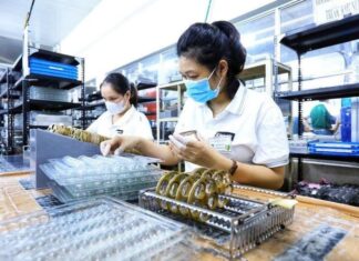 11 tháng: Việt Nam hút 33,69 tỷ USD vốn FDI