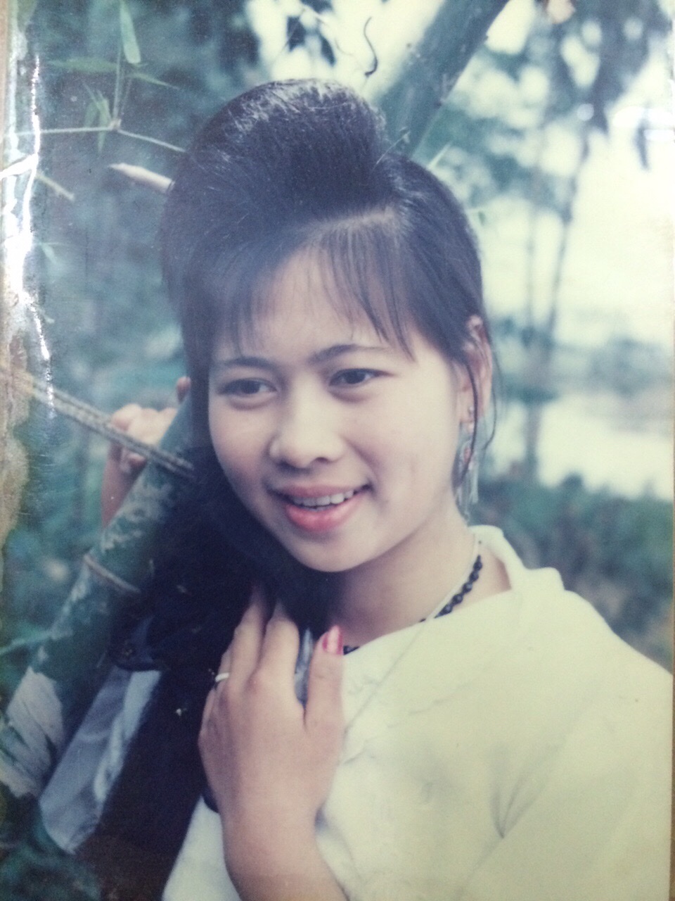 Vợ nhà văn Phùng Văn Khai năm 18 tuổi.