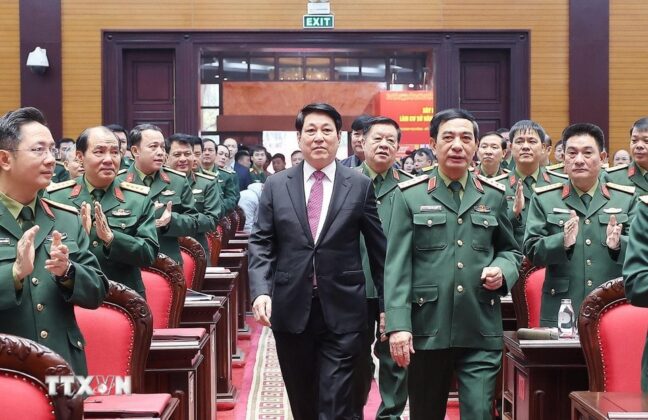 Chủ tịch nước Lương Cường dự Hội nghị Qu&acirc;n ch&iacute;nh to&agrave;n qu&acirc;n năm 2025. (Ảnh: L&acirc;m Kh&aacute;nh/TTXVN)