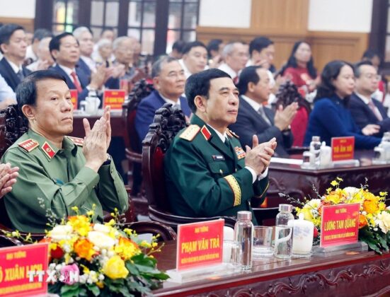 C&aacute;c đại biểu tham dự.