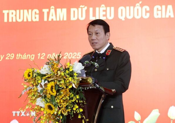 Đại tướng Lương Tam Quang, Bộ trưởng Bộ C&ocirc;ng an ph&aacute;t biểu.