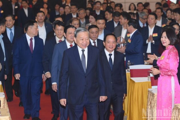 Tổng B&iacute; thư T&ocirc; L&acirc;m dự Hội nghị tổng kết c&ocirc;ng t&aacute;c tuy&ecirc;n gi&aacute;o v&agrave; d&acirc;n vận năm 2025, triển khai nhiệm vụ năm 2026