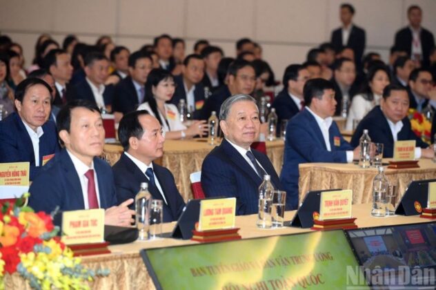 Tổng B&iacute; thư T&ocirc; L&acirc;m dự Hội nghị tổng kết c&ocirc;ng t&aacute;c tuy&ecirc;n gi&aacute;o v&agrave; d&acirc;n vận năm 2025, triển khai nhiệm vụ năm 2026.