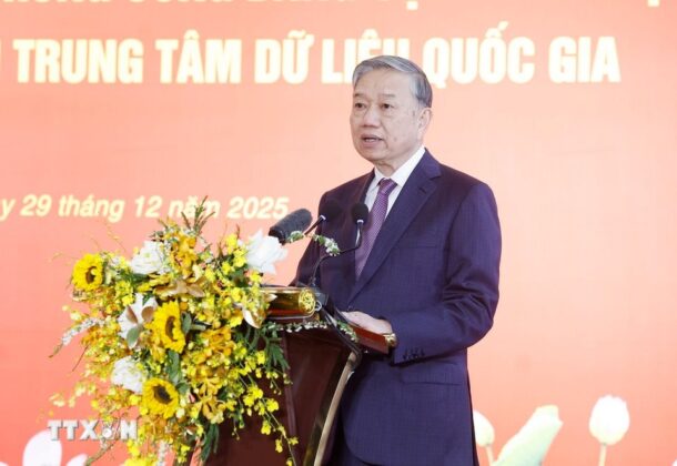 Tổng B&iacute; thư T&ocirc; L&acirc;m ph&aacute;t biểu chỉ đạo.