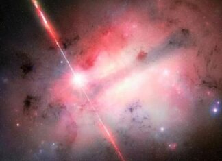 NASA ghi nhận tín hiệu lạ phát từ nơi cách chúng ta 8 tỉ năm ánh sáng