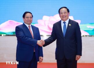 Thủ tướng Phạm Minh Chính và Thủ tướng Sonexay Siphandone đồng chủ trì Kỳ họp 48 Ủy ban liên Chính phủ hợp tác Việt Nam-Lào