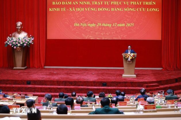 Thủ tướng Phạm Minh Ch&iacute;nh ph&aacute;t biểu kết luận Hội nghị đảm bảo an ninh, trật tự phục vụ ph&aacute;t triển kinh tế-x&atilde; hội V&ugrave;ng đồng bằng s&ocirc;ng Cửu Long.