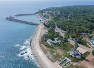 'Viên ngọc xanh' Cồn Cỏ phát triển du lịch bền vững