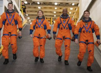 NASA tiết lộ thời điểm quay trở lại Mặt Trăng trong năm 2026