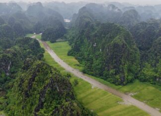 Ninh Bình: Đánh thức 'di sản động' từ những dòng sông cổ