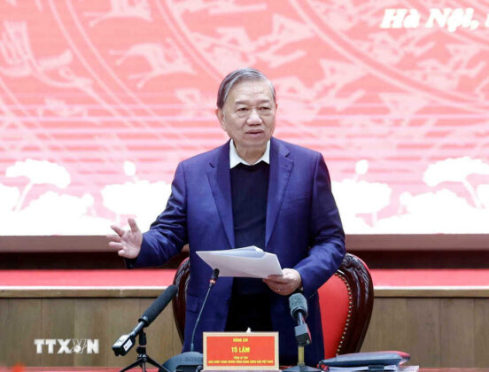 Tổng B&iacute; thư T&ocirc; L&acirc;m ph&aacute;t biểu. (Ảnh: Thống Nhất/TTXVN)