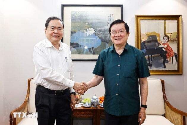 Chủ tịch Quốc hội Trần Thanh Mẫn tới thăm, ch&uacute;c Tết nguy&ecirc;n Chủ tịch nước Trương Tấn Sang.