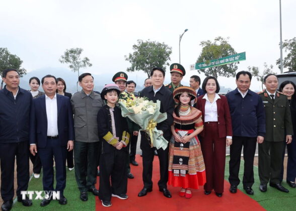 Chủ tịch nước Lương Cường dự Lễ ph&aacute;t động &ldquo;Tết trồng c&acirc;y đời đời nhớ ơn B&aacute;c Hồ.&rdquo;