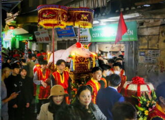 Lễ rước “ông lợn” truyền thống độc nhất đầu Xuân ở Việt Nam