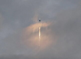 Tàu vũ trụ của Space X kết nối thành công với ISS