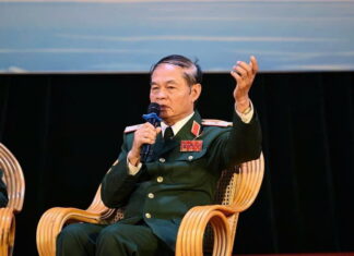 Chuyện về vị tướng với những cung đường biên giới - Tác giả: Đại tá, nhà văn Phùng Văn Khai