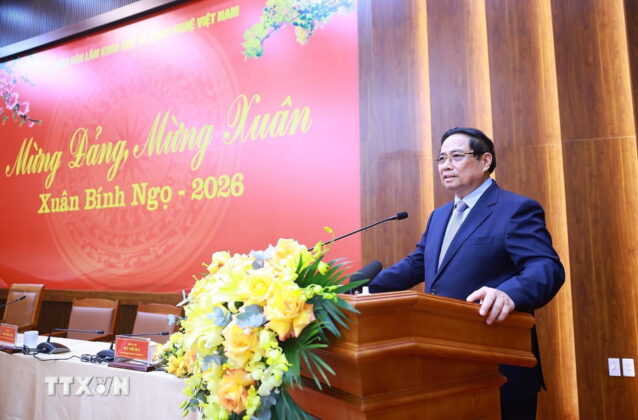 Thủ tướng Phạm Minh Ch&iacute;nh ph&aacute;t biểu khi đến thăm, l&agrave;m việc với Viện H&agrave;n l&acirc;m Khoa học v&agrave; C&ocirc;ng nghệ Việt Nam.